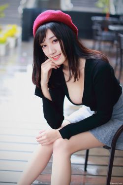 女性